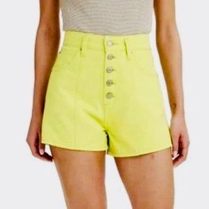 Levis High Waisted Mom Shorts Relaxed Women’s Size 25 Neon Green super cute!